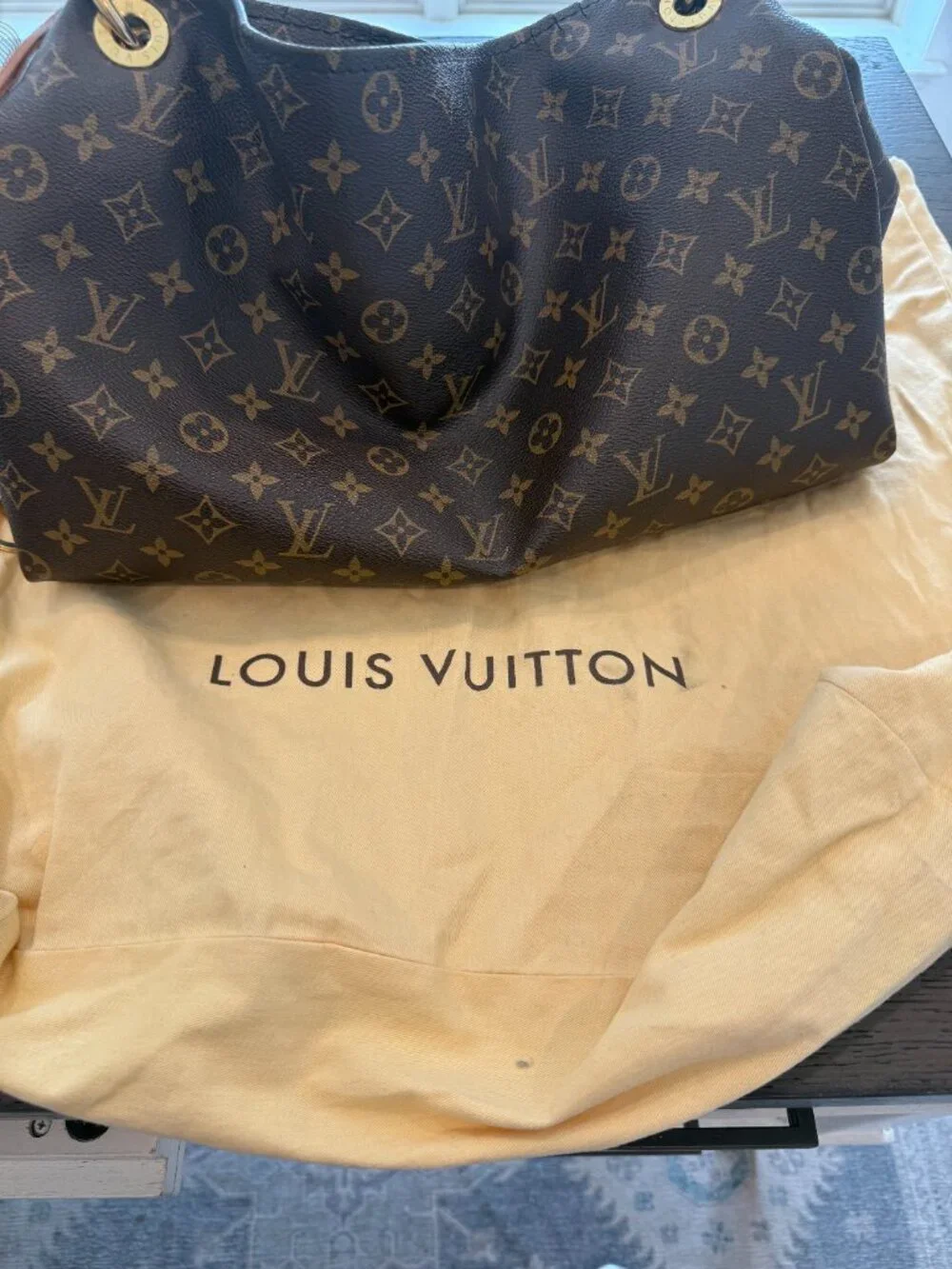 Louis Vuitton Artsy MM - Picture 6 of 6